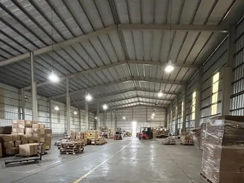 Galpon en Alquiler en Alvear, USD 5.860