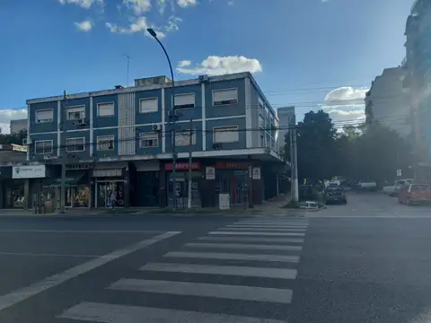 Av. Pres Juan Domingo Peron 300