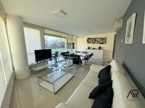 Apartamento en alquiler anual 3 dormitorios con dep