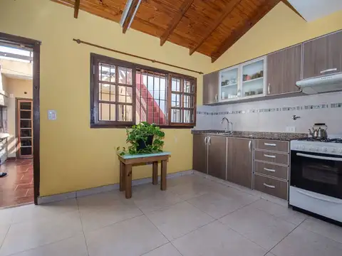 Depto Tipo Casa en Venta de 4 dormitorios