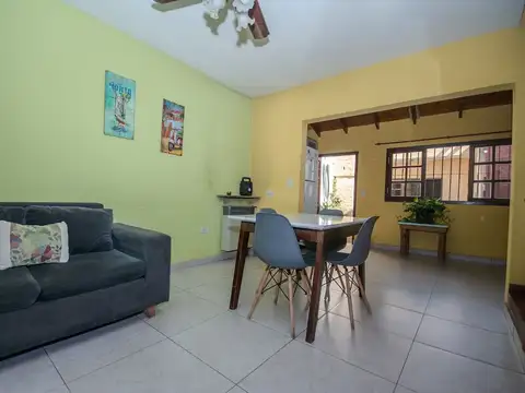 Depto Tipo Casa en Venta en Villa Luzuriaga, USD 100.000