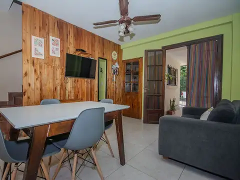 Depto Tipo Casa en Venta de 5 ambientes