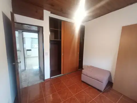 Depto Tipo Casa 4 ambientes con 1 baño