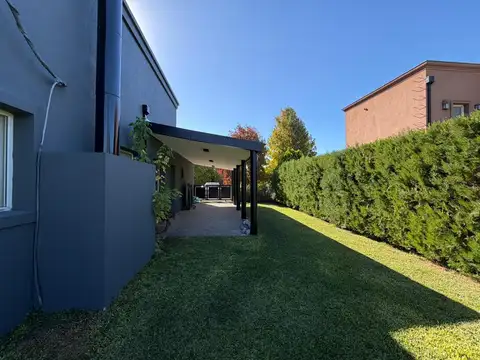 Casa en Venta en Pilar, USD 240.000