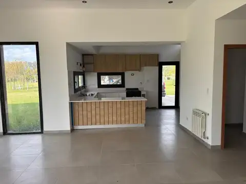 Casa en Venta en San Roque, USD 270.000