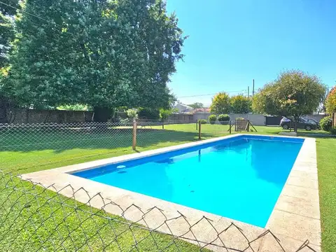 VENTA CASA QUINTA 1100 M2 MORENO ECXEL UBICACION