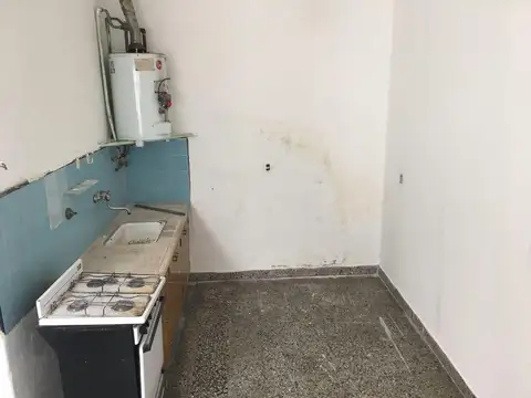 8 UNIDADES FUNCIONALES EN GRAN LOTE :: EXCELENTE OPORTUNIDAD