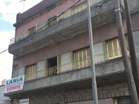 8 UNIDADES FUNCIONALES EN GRAN LOTE :: EXCELENTE OPORTUNIDAD