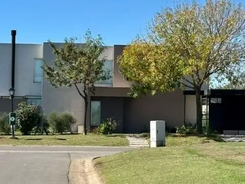 Casa en Venta en San Sebastian, Escobar, G.B.A. Zona Norte