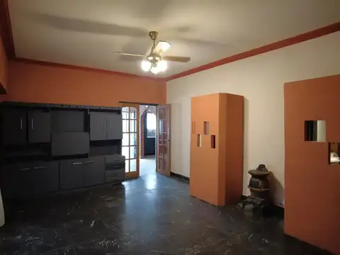 Casa 6 ambientes con 3 baños