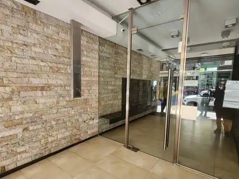 IMPECABLE SEMIPISO 2 AMB AL FRENTE C/ BALCÓN, TOILETTE Y SUITE | COCHERA CUBIERTA | TERRAZA Y PILETA