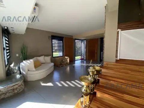 Casa en Venta en Los Naranjos - Canning