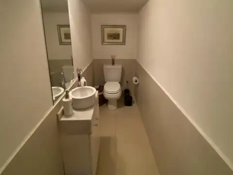 Casa en alquiler anual con muebles en el Barrio San Agustín, Villanueva.