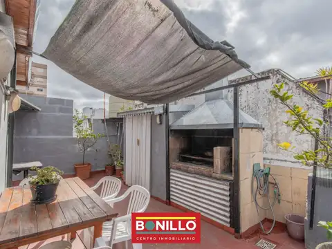 Depto Tipo Casa 8 ambientes con 3 baños
