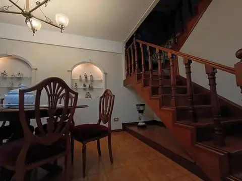 Casa 4 ambientes con 3 baños
