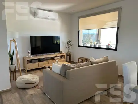 Casa en Alquiler de 4 dormitorios