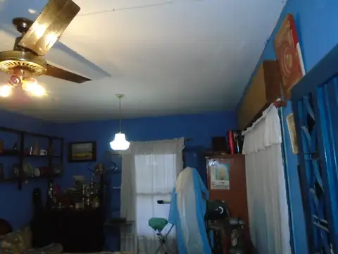 VENDO CASA BUENA UBICACION EN VILLA GOBERNADOR GALVEZ