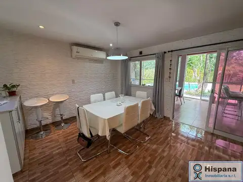 Casa 6 ambientes con 2 baños