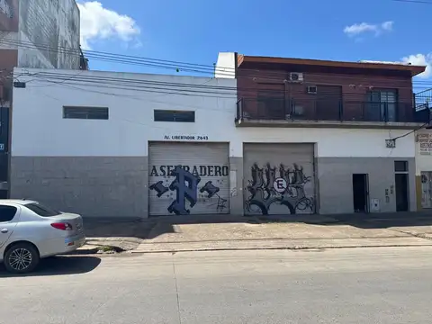 Local Galpón Comercial 340 m2 con oficina + departamento tipo 4 ambientes con quincho