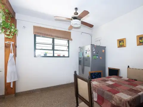 VIVIENDA MULTIFAM. Casa+Depto.10,50x76 mts. PILETA