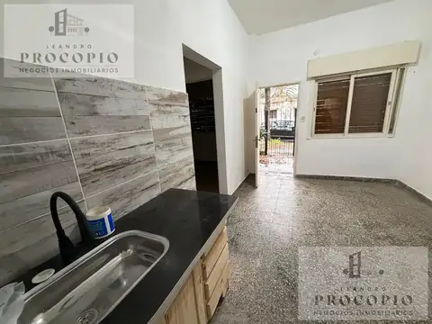 Casa en Alquiler en San Antonio de Padua, $ 800.000