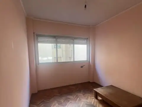 Alquiler departamento 2 ambientes en Liniers