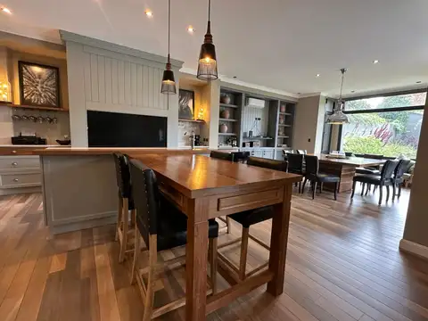 Casa en venta en Barrio Los Troncos