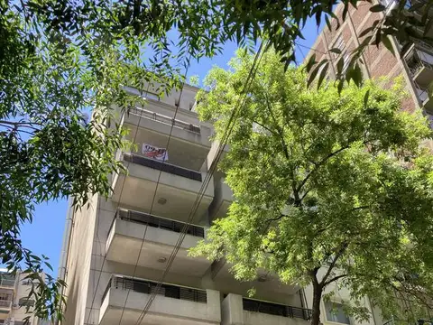 Excelente simipiso en duplex con cochera cubierta - Caballito