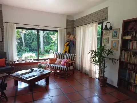 Casa en Venta en General las Heras, USD 250.000