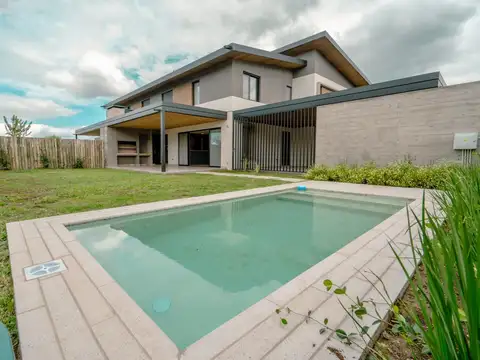 Vendo casa en San Lorenzo Chico