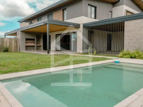 Vendo casa en San Lorenzo Chico