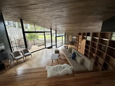 Casa en Venta en Plaza Mitre, USD 380.000