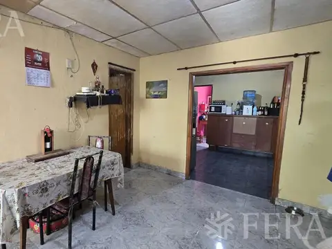 Venta casa 4 ambientes con cochera en Monte Chingolo