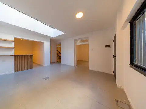 VENTA CASA INTERNA 3 DORMITORIOS BARRIO LOURDES