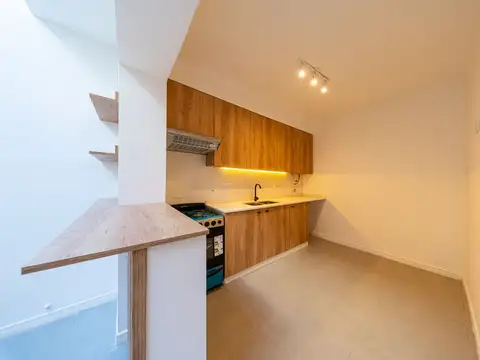 Depto Tipo Casa en Venta de 5 ambientes
