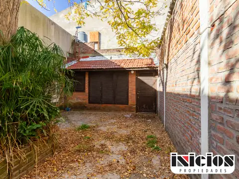 Local mas vivienda en Block - C953