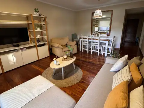 Departamento en Alquiler con 1 cocheras