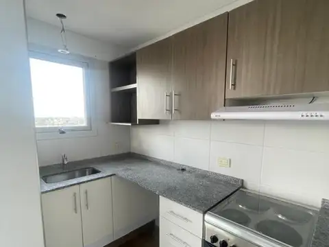 Departamento en Alquiler en Quilmes, $ 650.000