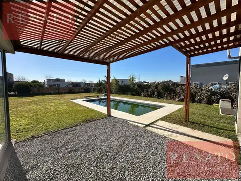 HERMOSA CASA 5 AMBIENTES CON PILETA EN BARRIO SAN SEBASTIAN - ESCOBAR