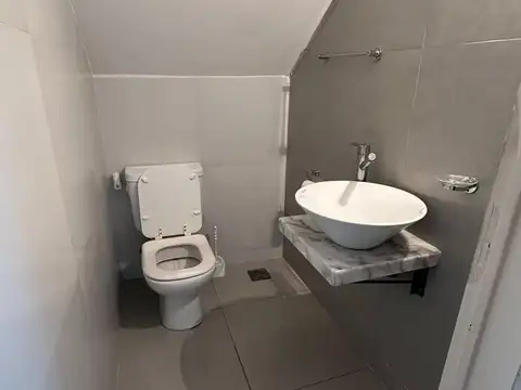 Casa en Venta con 4 cocheras