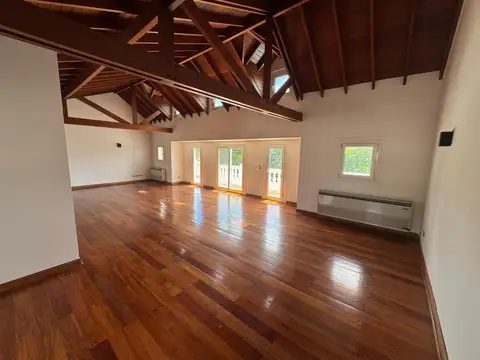 Casa en Venta en La Horqueta, USD 1.590.000