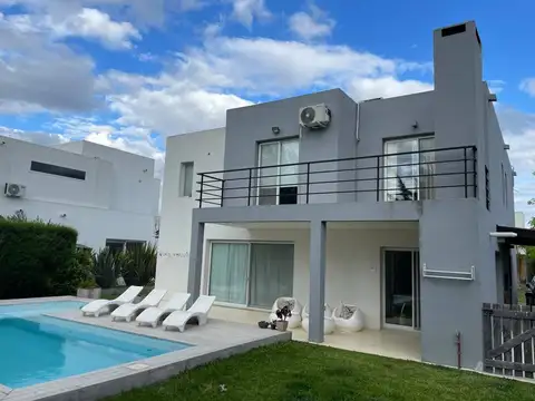 Casa en Venta en Los Sauces, 3 dormitorios Nordelta 100