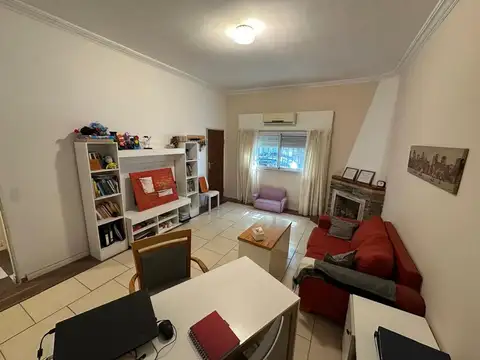 Casa en PB con Patio – Munro límite Carapachay