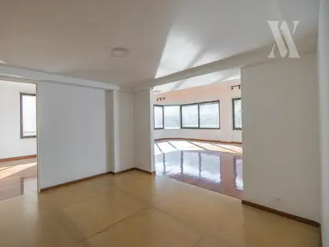 Departamento en Alquiler con 2 cocheras