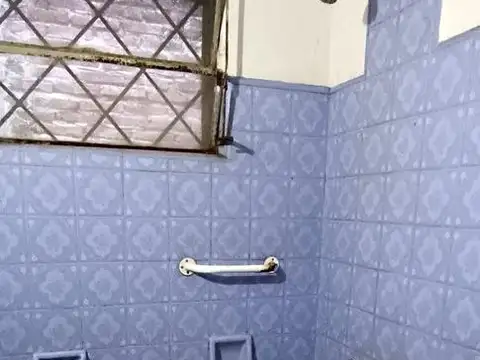 Depto Tipo Casa en Alquiler 50 años