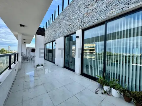 Departamento en Venta con 2 cocheras