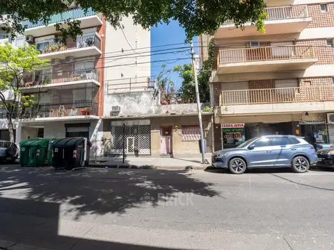 LOTE DE 142 M2 EN TRELLES Y AV. GAONA - A CONSTRUIR 926 M2 VENDIBLES