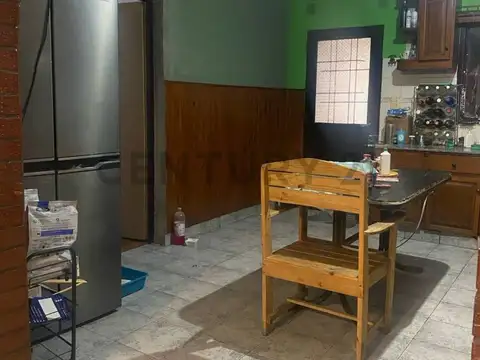 Venta de Casa Y 3 departamentos en San Fernando