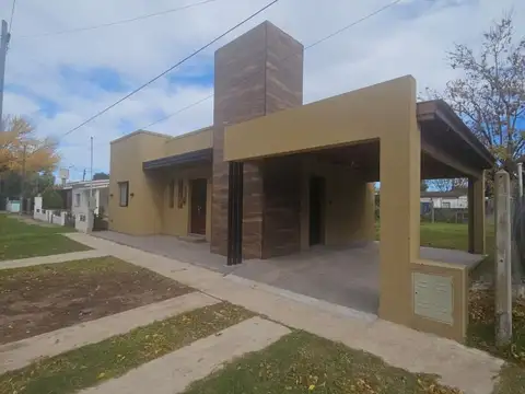 Casa en Venta con 1 cochera