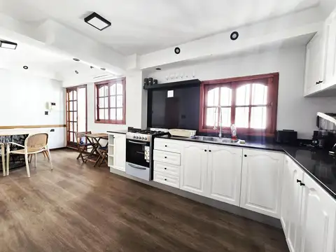 Departamento 4 ambientes con 2 baños